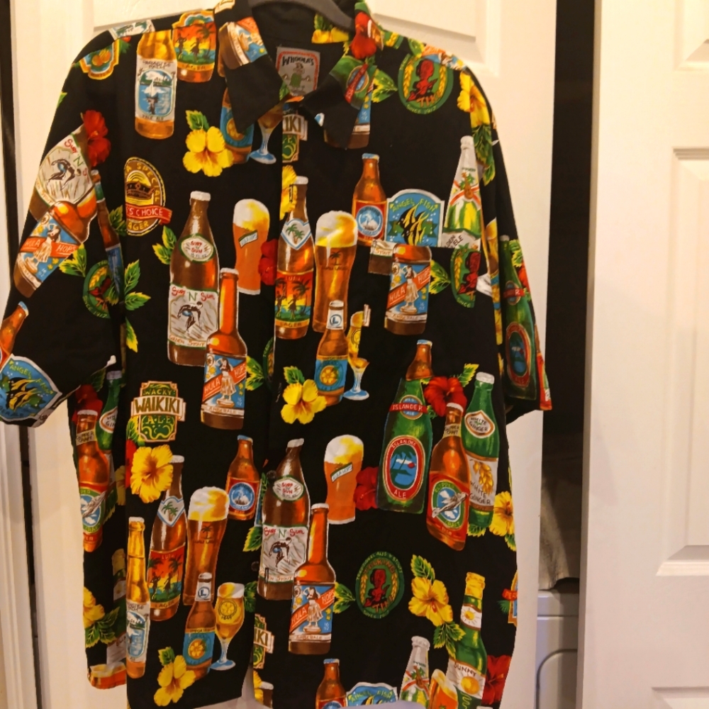Vintage Whoola's Hawaiian Beer Print Shirt Size L
